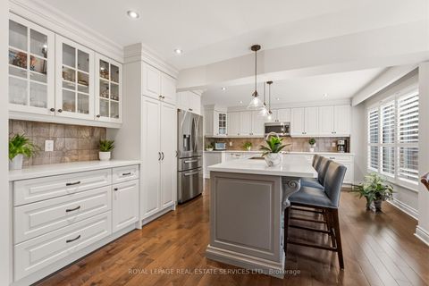 Photo 11 at 89 Timberline Trail, Aurora Highlands, Aurora