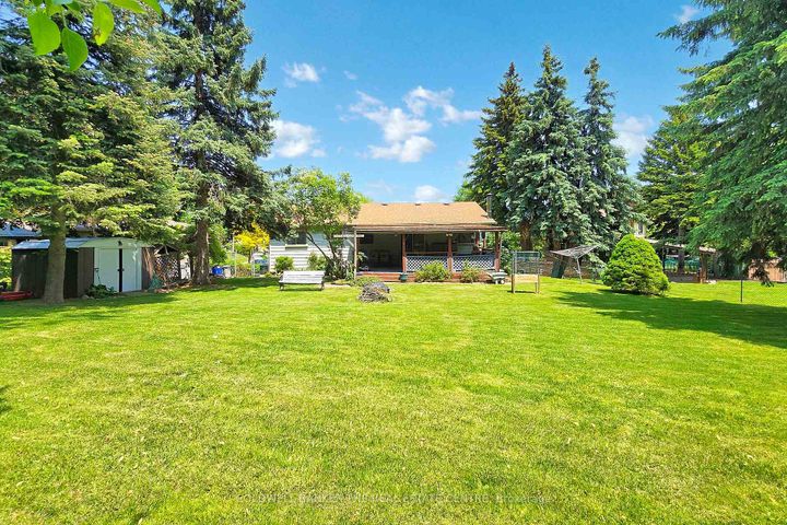 Photo 24 at 122 Valleyview Crescent W, Bradford, Bradford West Gwillimbury