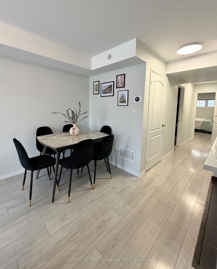 Photo 5 at 2 - 35 Hays Boulevard, RO River Oaks, Oakville