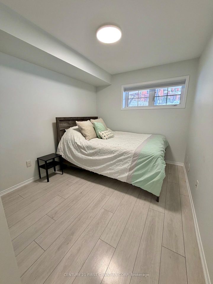 Photo 13 at 2 - 35 Hays Boulevard, RO River Oaks, Oakville