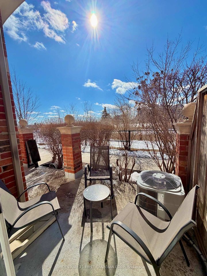 Photo 22 at 2 - 35 Hays Boulevard, RO River Oaks, Oakville