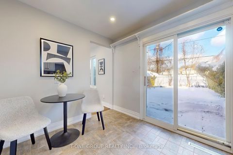 Photo 12 at 26 Balaby Crescent, Don Mills, Toronto
