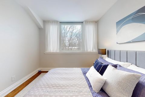 Photo 18 at 26 Balaby Crescent, Don Mills, Toronto