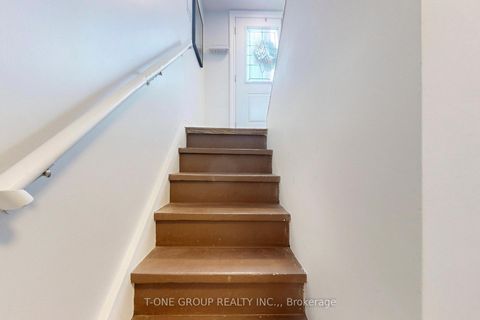 Photo 25 at 26 Balaby Crescent, Don Mills, Toronto