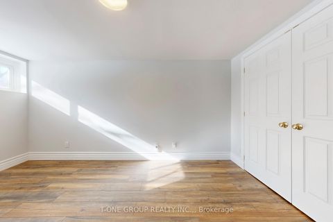 Photo 29 at 26 Balaby Crescent, Don Mills, Toronto