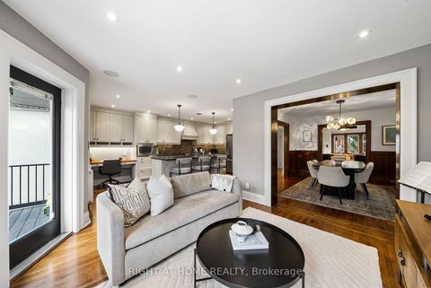 Photo 9 at 113 Eastbourne Avenue, Eglinton, Toronto