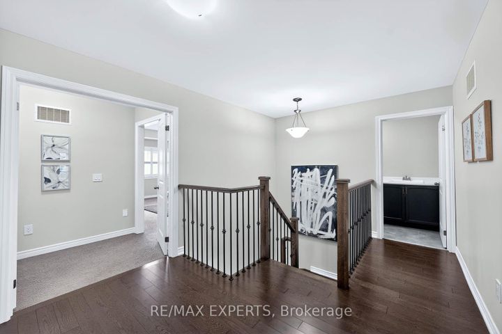 Photo 12 at 31 Gillis Road, Northwest Brampton, Brampton