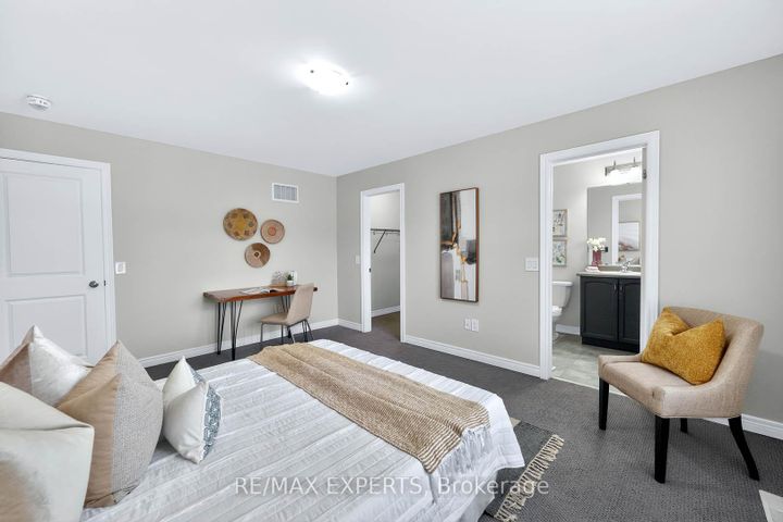 Photo 24 at 31 Gillis Road, Northwest Brampton, Brampton