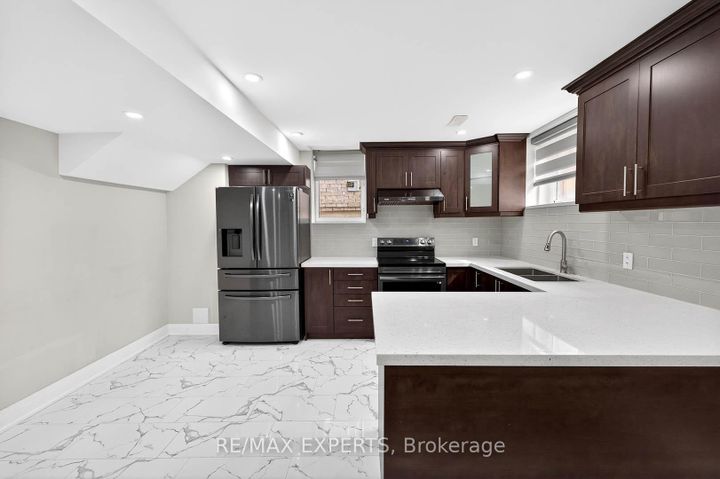 Photo 31 at 31 Gillis Road, Northwest Brampton, Brampton