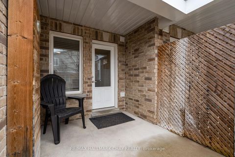 Photo 1 at 38 - 75 Prince William Way, Shore, Barrie