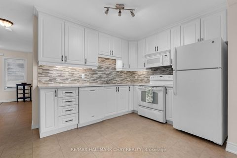 Photo 7 at 38 - 75 Prince William Way, Shore, Barrie