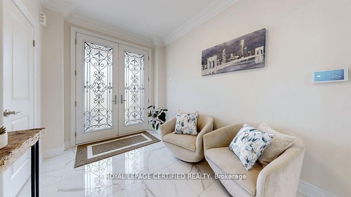 Photo 4 at 29 Frost Street, Northwest Brampton, Brampton