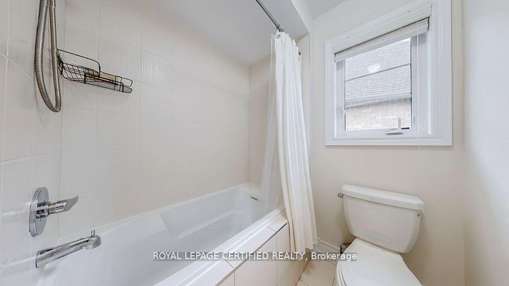 Photo 36 at 29 Frost Street, Northwest Brampton, Brampton