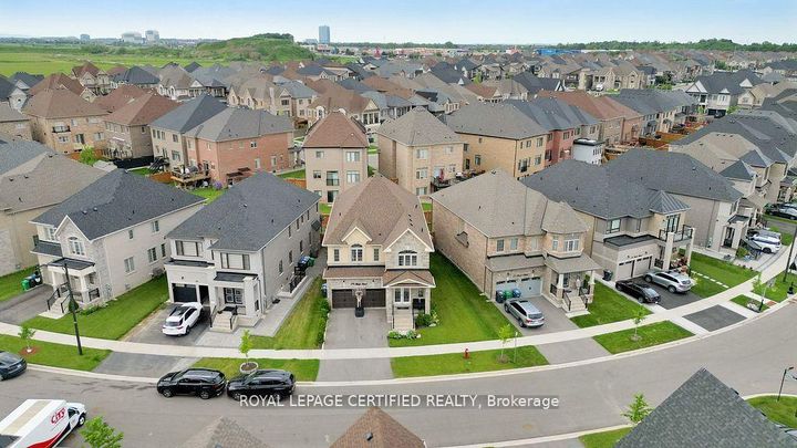 Photo 45 at 29 Frost Street, Northwest Brampton, Brampton