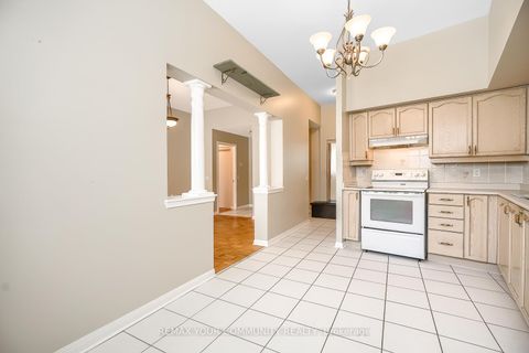 Photo 22 at 109 - 2502 Rutherford Road, Maple, Vaughan