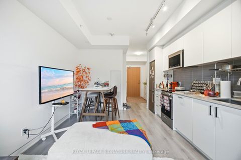 Photo 14 at 208 - 1787 St Clair Avenue W, Pellam Park, Toronto