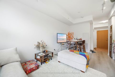 Photo 15 at 208 - 1787 St Clair Avenue W, Pellam Park, Toronto