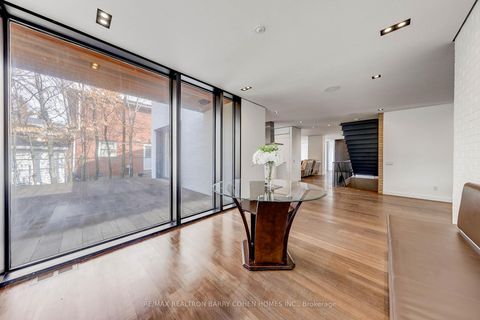 Photo 14 at 6 Bannatyne Drive, Windfields, Toronto