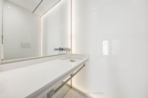 Photo 18 at 6 Bannatyne Drive, Windfields, Toronto