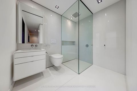 Photo 25 at 6 Bannatyne Drive, Windfields, Toronto