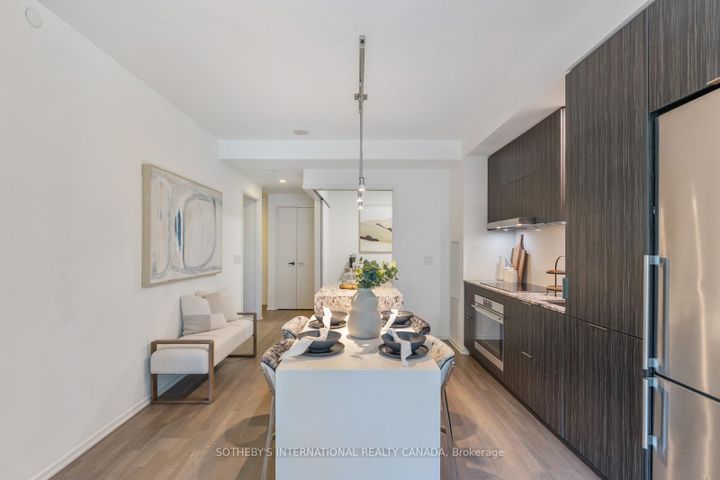 Photo 8 at 303 - 1 Bloor Street E, Yonge Corridor, Toronto