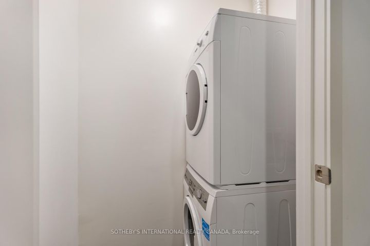 Photo 22 at 303 - 1 Bloor Street E, Yonge Corridor, Toronto