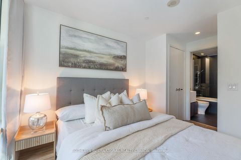 Photo 18 at 303 - 1 Bloor Street E, Yonge Corridor, Toronto