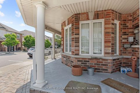 Photo 4 at 1 Delight Way, Brooklin, Whitby