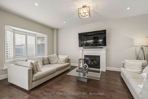 Photo 19 at 1747 Goldsmith Drive, Taunton, Oshawa