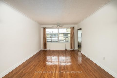 Photo 1 at 716 - 660 Eglinton Avenue W, Forest Hill North, Toronto