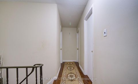 Photo 26 at 71 - 3525 Brandon Gate Drive, Malton, Mississauga