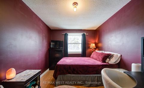 Photo 27 at 71 - 3525 Brandon Gate Drive, Malton, Mississauga