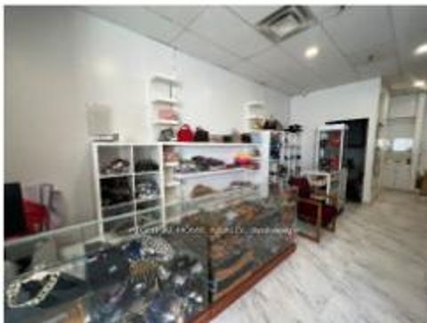 Photo 3 at 34 - 2300 Finch Avenue W, Humber Summit, Toronto