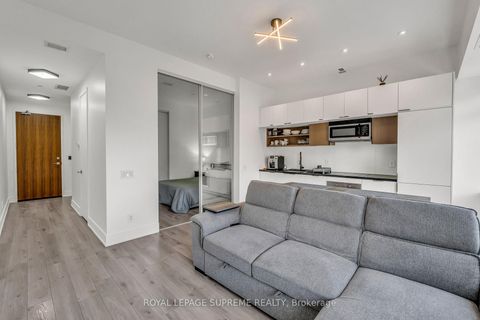 Photo 7 at 604 - 111 St Clair Avenue W, St. Clair, Toronto