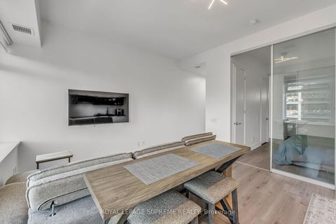 Photo 9 at 604 - 111 St Clair Avenue W, St. Clair, Toronto