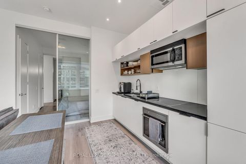 Photo 12 at 604 - 111 St Clair Avenue W, St. Clair, Toronto