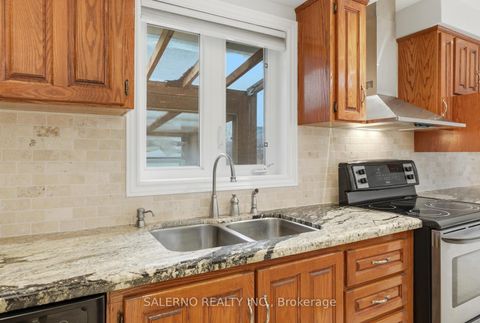 Photo 11 at 125 Anthony Road, CFB, Toronto