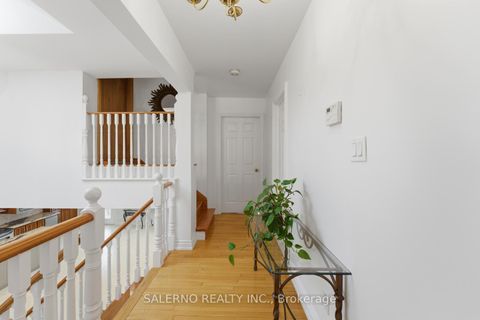 Photo 18 at 125 Anthony Road, CFB, Toronto