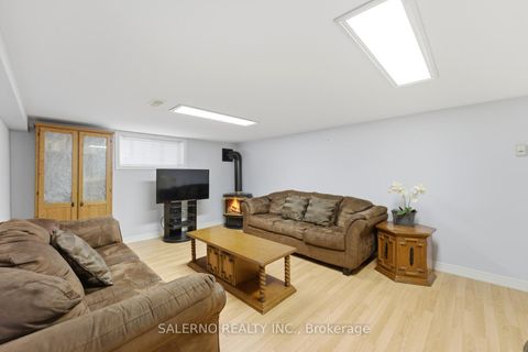 Photo 37 at 125 Anthony Road, CFB, Toronto