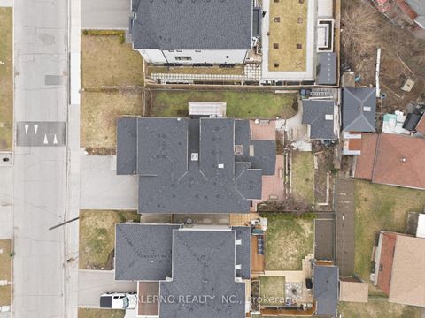 Photo 49 at 125 Anthony Road, CFB, Toronto