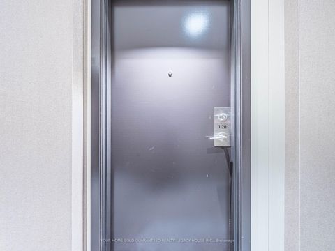 Photo 6 at 1120 - 38 Honeycrisp Crescent N, Vaughan Corporate Centre, Vaughan