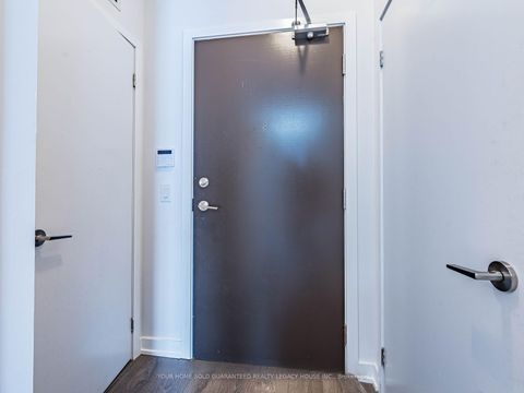 Photo 7 at 1120 - 38 Honeycrisp Crescent N, Vaughan Corporate Centre, Vaughan