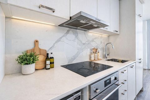 Photo 11 at 1120 - 38 Honeycrisp Crescent N, Vaughan Corporate Centre, Vaughan