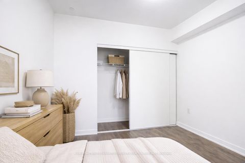 Photo 20 at 1120 - 38 Honeycrisp Crescent N, Vaughan Corporate Centre, Vaughan