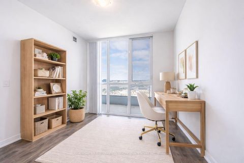 Photo 24 at 1120 - 38 Honeycrisp Crescent N, Vaughan Corporate Centre, Vaughan