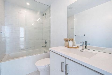 Photo 27 at 1120 - 38 Honeycrisp Crescent N, Vaughan Corporate Centre, Vaughan