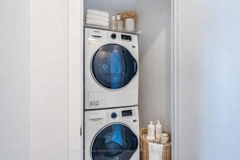 Photo 28 at 1120 - 38 Honeycrisp Crescent N, Vaughan Corporate Centre, Vaughan