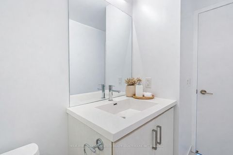 Photo 29 at 1120 - 38 Honeycrisp Crescent N, Vaughan Corporate Centre, Vaughan