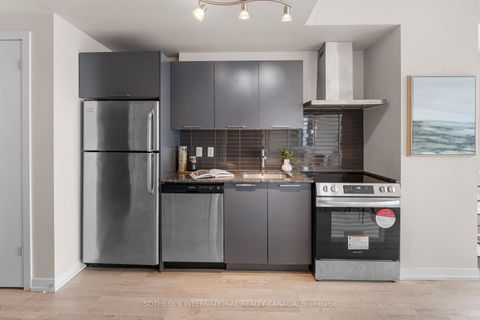 Photo 4 at 1204 - 95 Bathurst Street, Waterfront Communities C1, Toronto