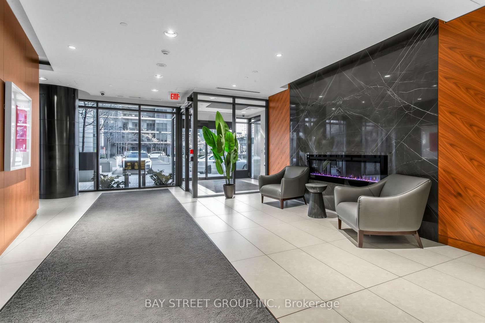 1910 - 9 Valhalla Inn Road, City Centre West, Toronto by Loree Meneguzzi Real Estate 1910 - 9 Valhalla Inn Road, City Centre West, Toronto